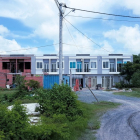 Bán nhà phố 1 trệt 1 lầu đúc thật.