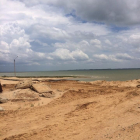 Đất sổ hồng , mặt tiền đường  nhựa DT749 12m, dân cư đông đúc tại Bình Dương