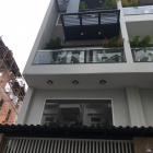 Cho thuê nhà phố Trần Vĩ 15tr/tháng văn phòng , quần áo, hang ăn, spa , nail