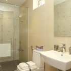 Cần bán căn hộ The Star quận Bình Tân , giá tốt, view hồ bơi thoáng mát