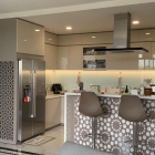 Bán hoặc cho thuê căn hộ 61m2 2 phòng ngủ, bao phí sang nhượng sổ hồng vĩnh viễn