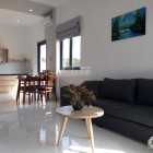 Cần bán nhà mới xây 1 trệt 1 lầu,đường nhựa trước nhà 13m tại Bến Cát Bình Dương