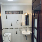 Cho Thuê nhà Nguyên căn Q1. giá rẻ, Hẻm Xe Hơi