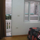 Chính chủ cho thuê nhà 3 tầng kinh doanh và ở nhà oto đỗ cửa và vào nhà nhà căn