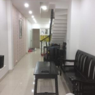 Cho thuê nguyên căn Phú Nhuận Giá 14tr hẻm xe hơi. Nhà Có 2 sân. đỗ Ô tô