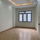 Bán gấp nhà Khương Đình, 45mx4 tầng chỉ 3,5 tỉ, nhà đẹp ở luôn, ngõ thông, ba gá