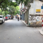 Bán nhà cấp 4 kinh doanh tốt, mặt phố Cự Lộc MT: 4.2m chỉ 2.5 Tỷ