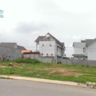 QUA NĂM ĐỊNH CƯ PHÁP BÁN ĐẤT ĐỐI DIỆN  CHỢ  625M2(25X25) + NHÀ TRỌ 36 PHÒNG