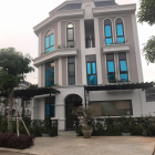 kẹt tiền cần bán biệt thự 6x15 mặt tiền phan văn hớn 2ty2