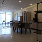 Cần bán căn hộ Vinhomes Central Park, tòa park 5, tầng cao, gồm 3 phòng ngủ