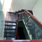 Nhà mới sơn lại cách đây 1 tuần. Gần mặt tiền Phạm văn đồng .