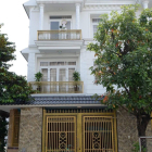 Cần bán căn nhà gần Ngã Tư Phú Lợi giá 2tỷ