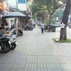 Bán nhà mặt phố Bà Triệu,Thông sổ vàng,mặt tiền khủng hơn 10m.