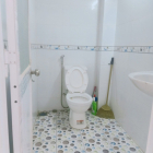 Nhà 1 trệt 1 lầu 2 phòng ngủ 2 wc, sổ hồng riêng, giá 750tr