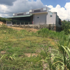 Bán gấp 1.757m2 đất cây hàng năm, mặt tiền, phân 8 lô