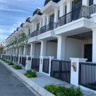 NHÀ PHỐ LIỀN KỀ - MẶT TIỀN QL50, SHR