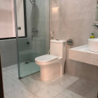 Bán nhà nội thất tuyệt đỉnh, 3 gác đỗ cửa, có thể kinh doanh online phố Kim Đồng