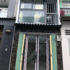 Cần tiền bán gấp nhà ngay chợ hóc môn 60m2 giá 950tr