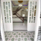 NHÀ PHỐ LIỀN KỀ MỚI XÂY CÁCH CẦU LỚN 2KM