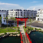 Bán nhà phố 2 lầu, cách chợ Bình Chánh chỉ 5km, 75m2 giá 2 tỷ 8. Trả góp 18 thán