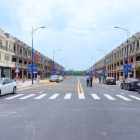 Nhà phố thương mại đẳng cấp Thăng Long Luxury Bàu Bàng với 3 tầng đường 25m.