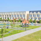 Bán căn nhà 4 tầng nằm giữa biển và sông Cổ Cò tiềm năng du lịch cao