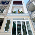 Nhà hai lầu tân cổ điển gần bệnh viện đa khoa trung ương