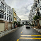 Khu nhà phố thương mại ngay mặt tiền đường Bùi Thị Xuân, TP Dĩ An đã có sổ sẵn