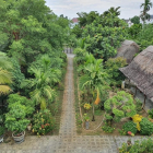 Cần bán Biệt thư 3 mặt tiền đường Trần Bạch Đằng, Sơn trà Đà Nẵng Dt Đất 2000m2