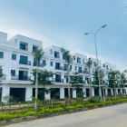 Chính chủ gửi bán căn shophouse sổ đỏ sang tên ngay và luôn.0963683655