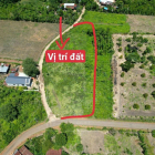 Bán lô góc 2 mặt tiền đường giá ngộp ngân hàng