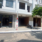 Nhà 1 trệt 1 lầu xây sẳn hoàn công đường đẹp vỉa hè rộng Bình Chuẩn