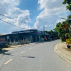 Đất trung tâm thị trấn, gần quốc lộ 1A, Giá chỉ 8xx triệu.