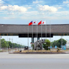 CHỦ BÁN ĐẤT NGỘP MẶT TIỀN 560TR TỈNH LỘ DT758 42M,(5X60)300M2 TC,SHR,GÀN CHỢ,KCN