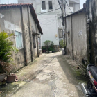 Ngộp bank cần bán gấp nhà hẻm xe tải đường Nguyễn Văn Quá, 60m2, 1 trệt 2 lầu.