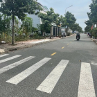 ANH EM CẦN RA GẤP LÔ ĐẤT 2MT CUỐI NĂM GIÁ 895TR,SHR