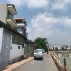 Anh trai cần bán gấp 100m đất đấu giá Cự Khối view trực diện hồ hiện hữu giá chỉ