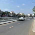 CHỦ GIẢM 2 TỶ . Bán nhà lầu MT bờ hồ Huỳnh Cương .