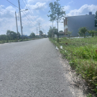 Ông Anh cần bán gấp nền thổ, đất đô thị, sau lưng chợ Cần Đước, góc 3 mặt tiền