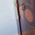 Nhà hẻm 1 sẹt 4m Bến Vân Đồn 3x10m, trệt lửng lầu ST, 3PN-3WC- có nội thất