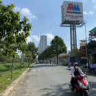 Bán nhà MT song hành An Phú Quận 2 DT 10x20 hầm 3 lầu giá 74tỷ thương lượng