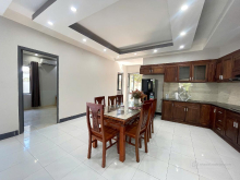 BIỆT THỰ NHA TRANG CÓ GAGA , SÂN VƯỜN MẶT TIỀN ĐƯỜNG NGUYỄN TẤT THÀNH GIÁ 15TỶ