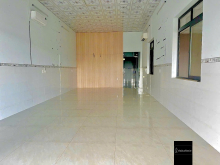 CHO THUÊ NHÀ NGUYÊN CĂN MẶT TIỀN – PHÙ HỢP LÀM VĂN PHÒNG HOẶC KINH DOANH NHỎ