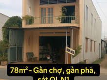 Bán nhà mặt phố.Gia tốt ở phường Tân Châu .Duong lớn thuận lợi kinh doanh 