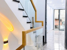 Nhà mới 3 tấm - sổ 45,6 m2 - không QH - ngay hồ bơi Vân Đồn. 4,5 tỷ