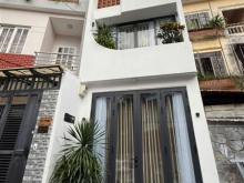 ngang 3.5m, 34m2, 3tầng btct 3pn4wc. Hẻm xe hơi vào nhà hoặc đậu cửa thoải mái 