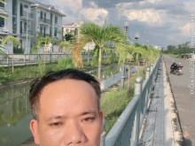 Căn biệt thự góc 2 mặt tiền Bửu Long

- View bờ kênh. 
- Diện tích 12,8x20= 256m