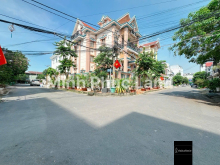 [QUẬN 7] LÔ ĐẤT KHU BỘ CÔNG AN - NGÃ TƯ NGUYỄN THỊ THẬP - 5M x 20M - CỰC AN NINH