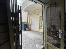 ngang 6m, tóp 3.7m, 57m2, 3pn2wc. Nhà cũ. Hẻm trước 4m, sau 3.5m. Pháp lý chuẩn 