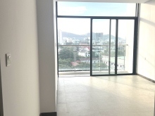 Căn hộ chung cư cao cấp tầng trung view hướng đường 3/2